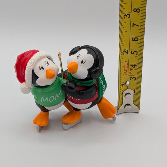 Hallmark Keepsake Mom and Dad 1989, Vintage Christmas Ornament - Picture 11 of 12